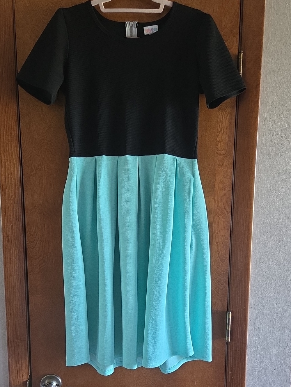 LuLaRoe Two Toned Amelia Dress